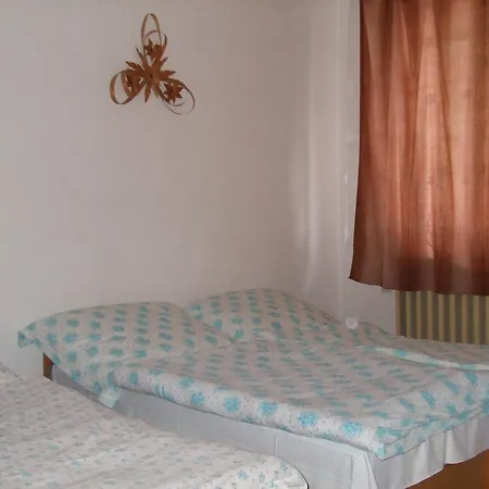 Napfeny Vendeghaz * Miskolc