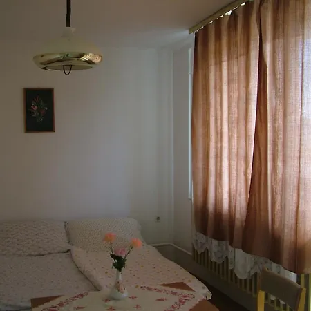 Napfeny Vendeghaz Apartment *